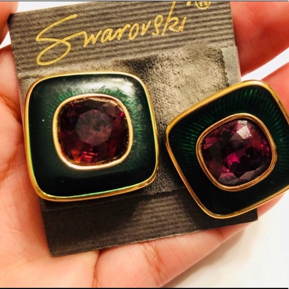 Vintage Swarovski Crystal Clip on Earrings - Picture 3 of 4